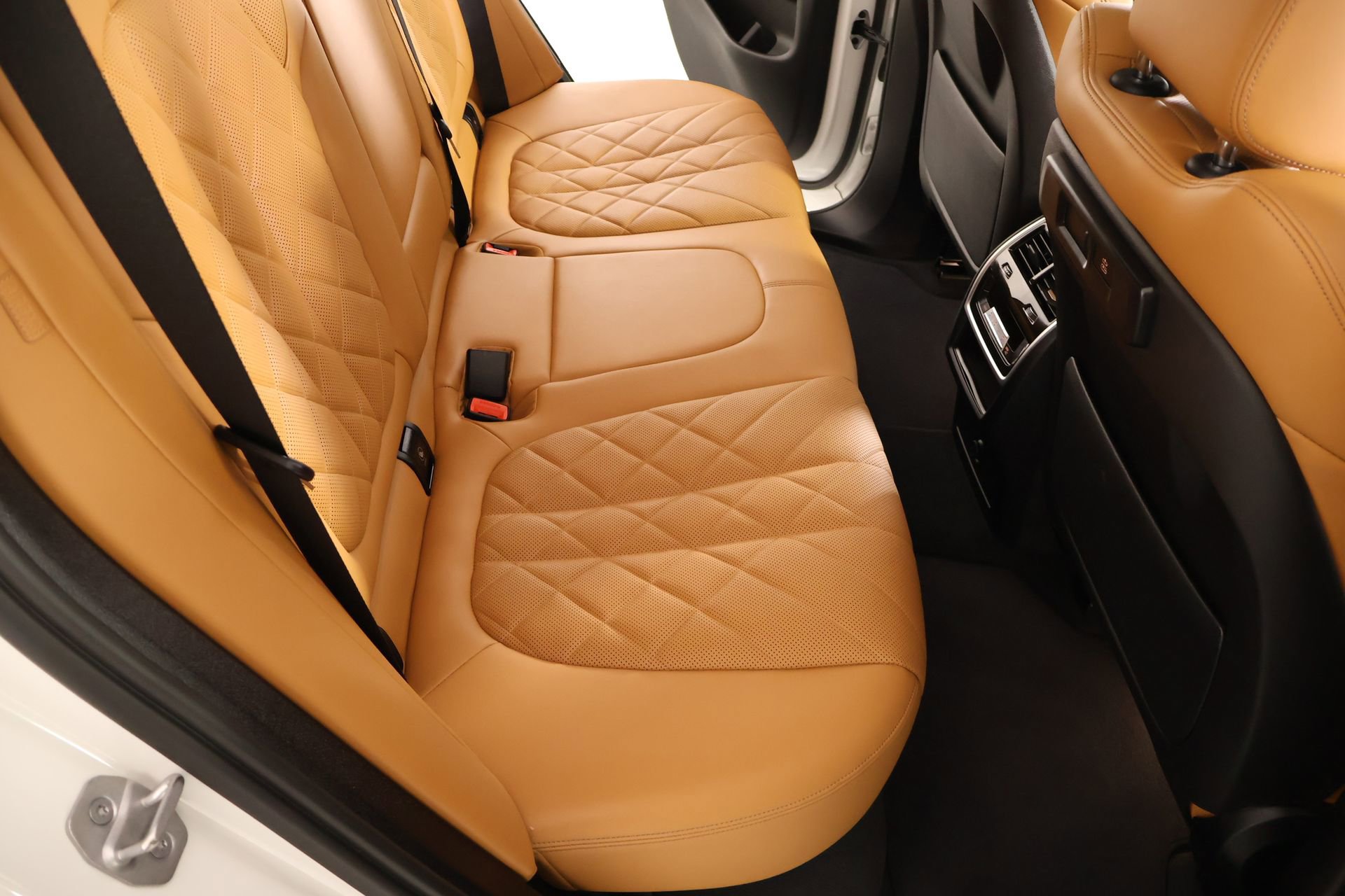 Used 2023 BMW X5 xDrive40i w/ M Sport Package image 15