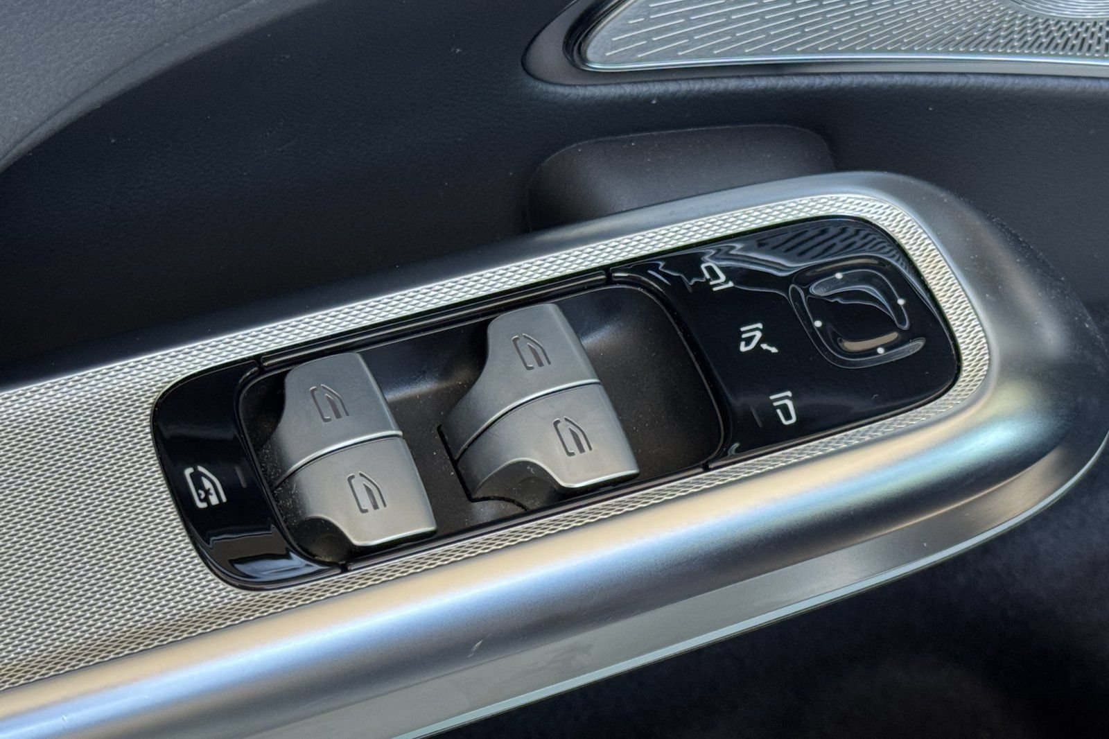 Certified 2024 Mercedes-Benz E 350 4MATIC Sedan image 16