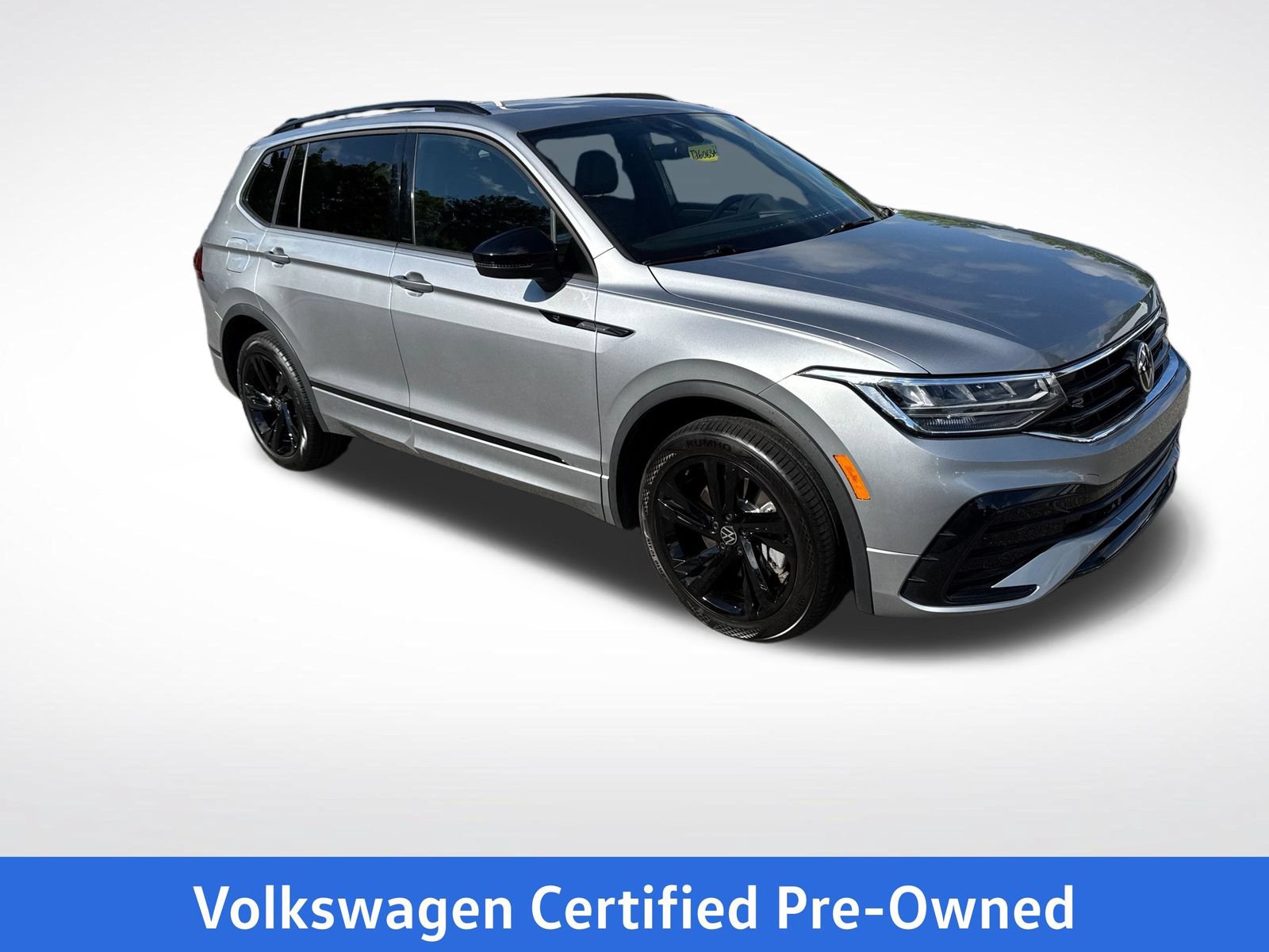 Certified 2023 Volkswagen Tiguan SE R-Line FWD image 8