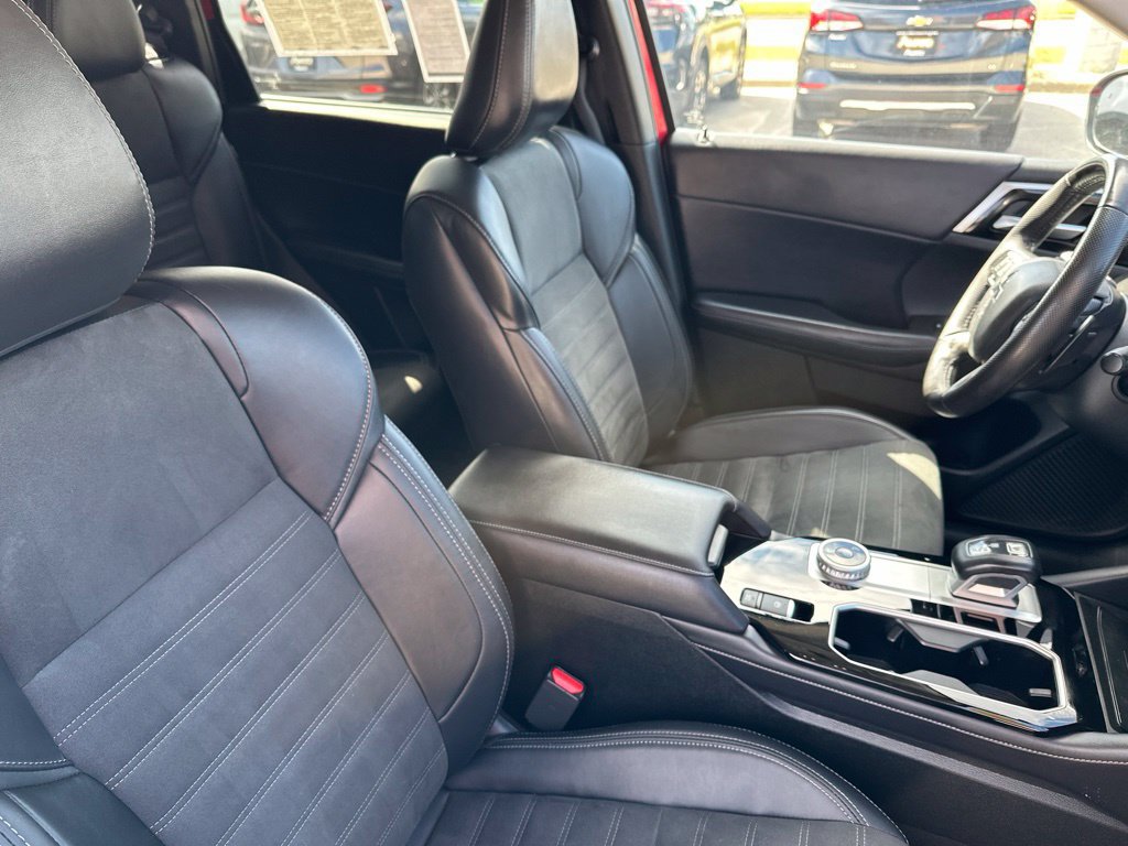 Used 2025 Mitsubishi Outlander SE AWD/4WD image 19