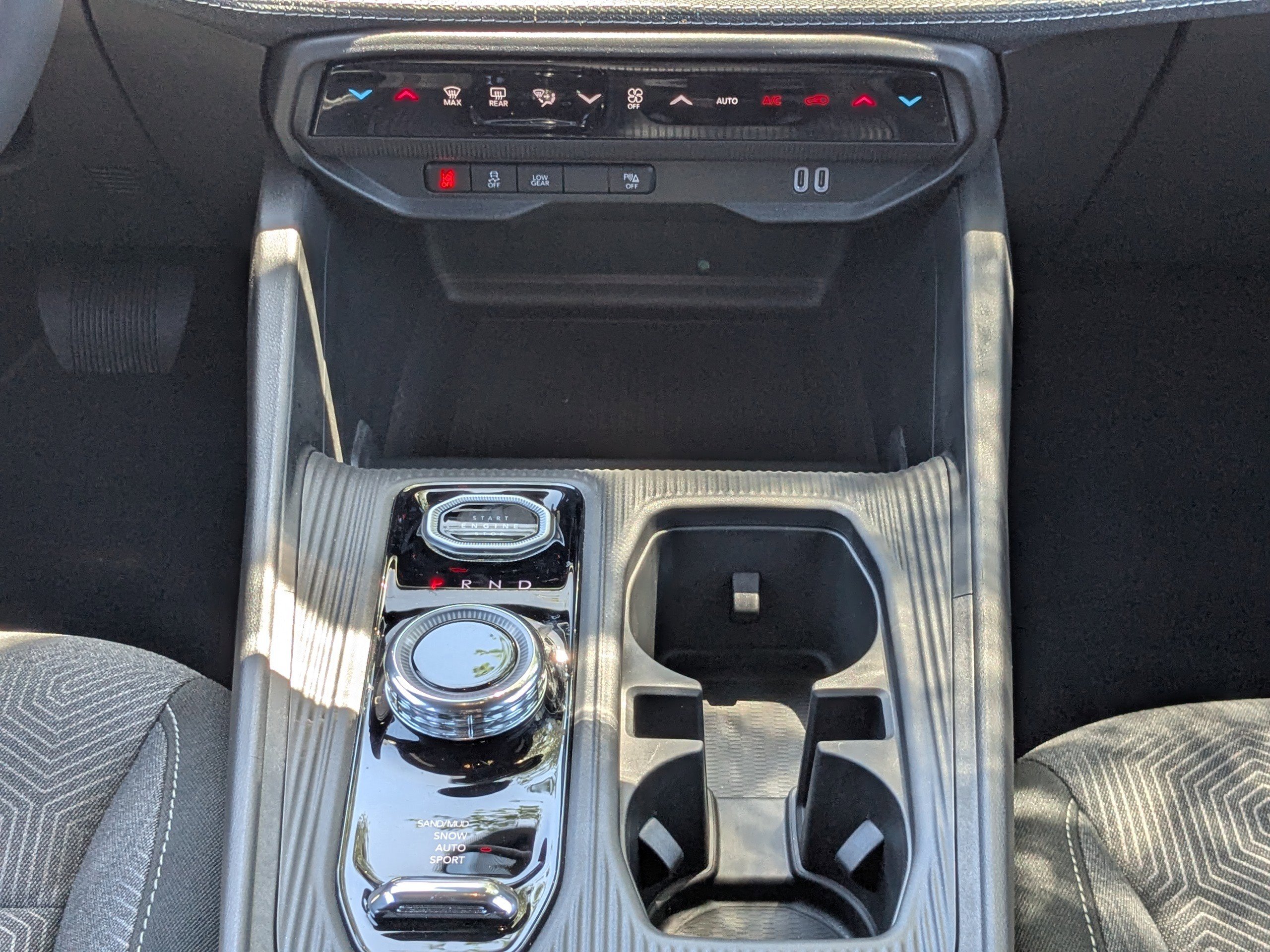 New 2026 Jeep Cherokee Laredo image 19