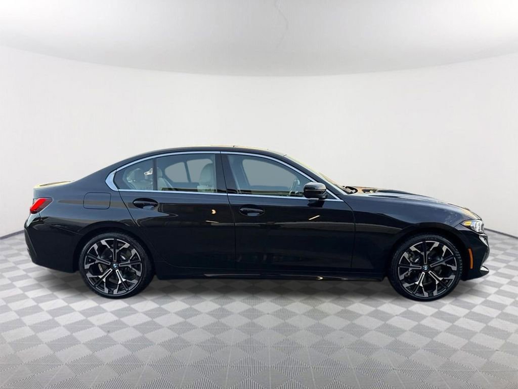 New 2026 BMW 330i Sedan w/ Premium Package image 4