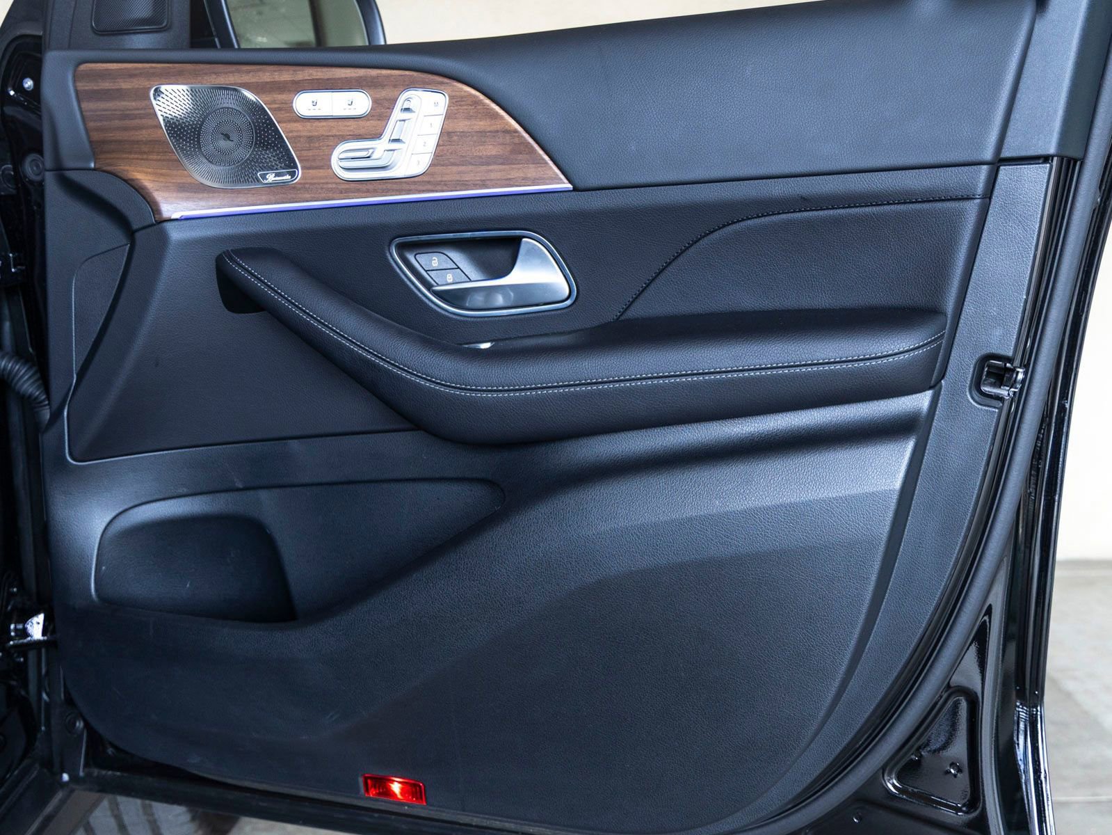 Used 2025 Mercedes-Benz GLE 350 4MATIC image 26