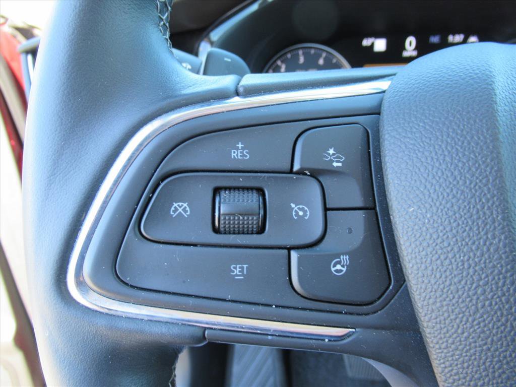 Used 2023 Buick Envision Avenir image 22