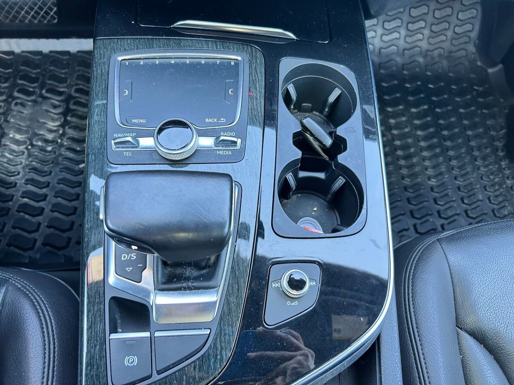 Used 2017 Audi Q7 3.0T Premium Plus image 28