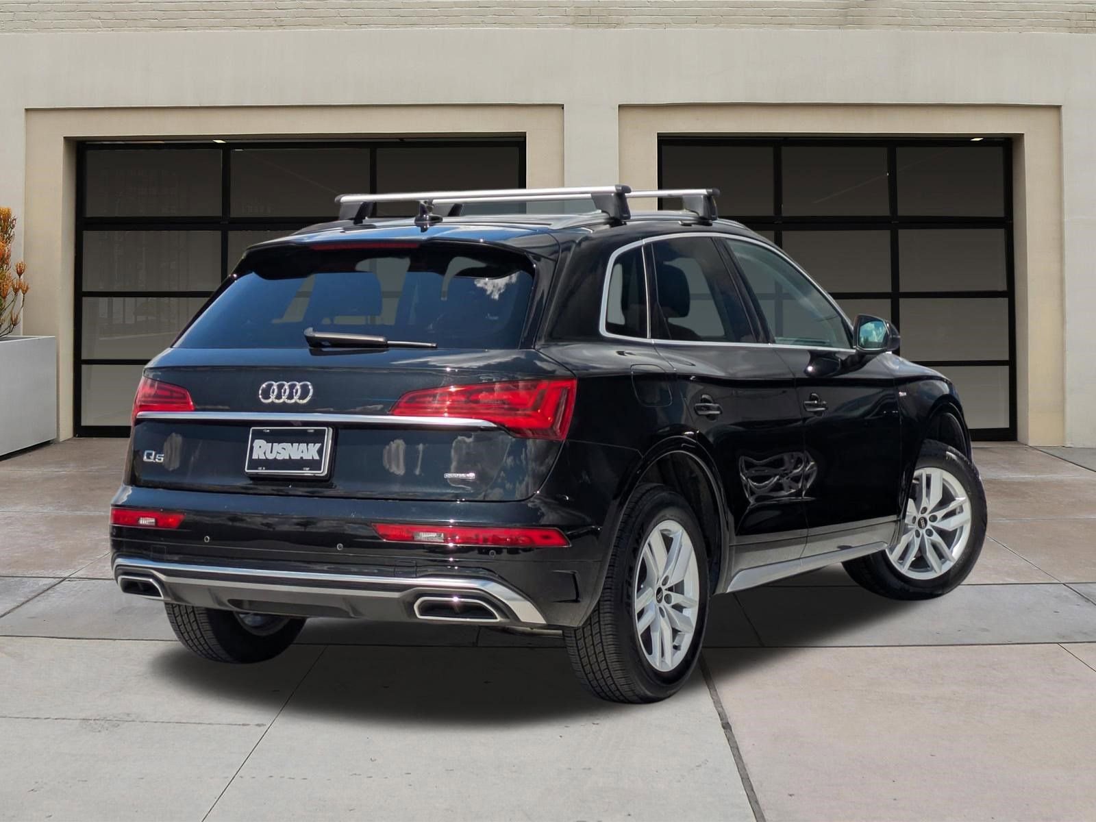 Used 2023 Audi Q5 2.0T Premium w/ Convenience Package image 4