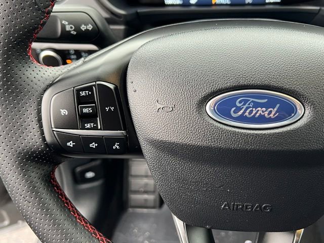 Used 2025 Ford Escape ST-Line image 26