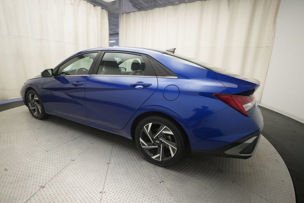 Used 2024 Hyundai Elantra Limited FWD image 33