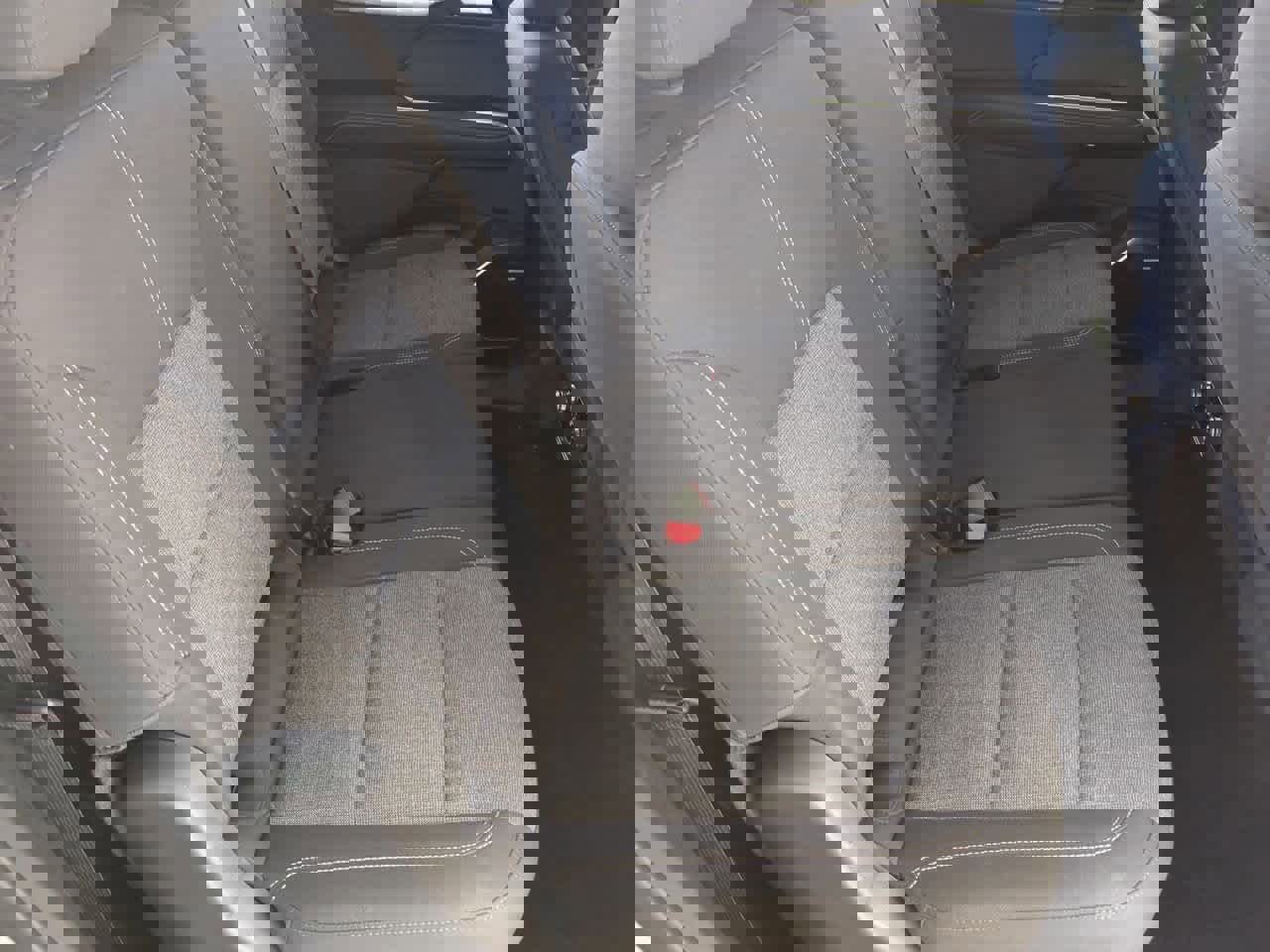 Used 2025 GMC Acadia Elevation image 21