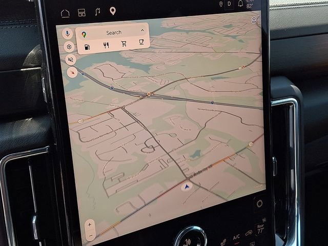 Used 2025 GMC Yukon Denali image 16