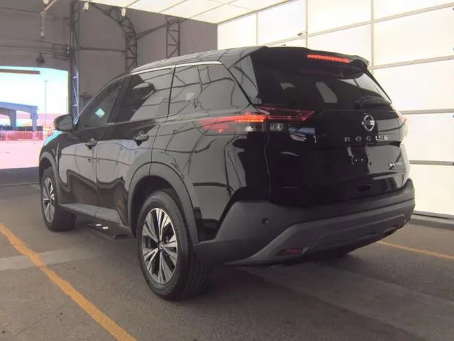 Used 2021 Nissan Rogue SV AWD/4WD image 2