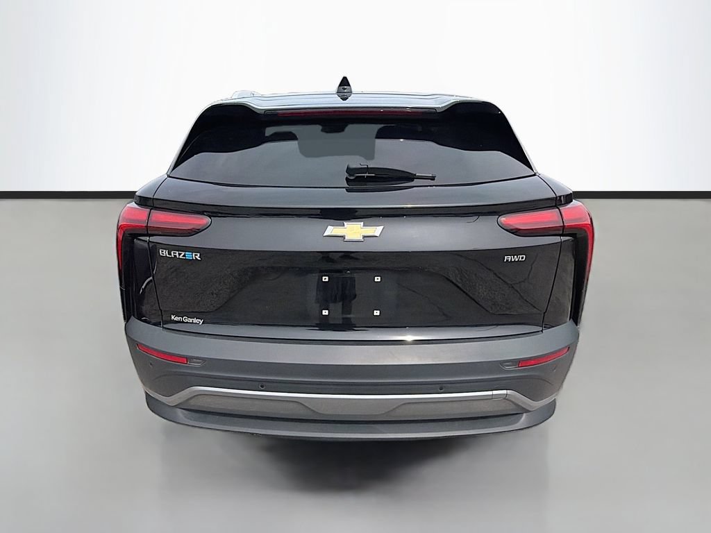 Used 2024 Chevrolet Blazer EV LT AWD/4WD image 7