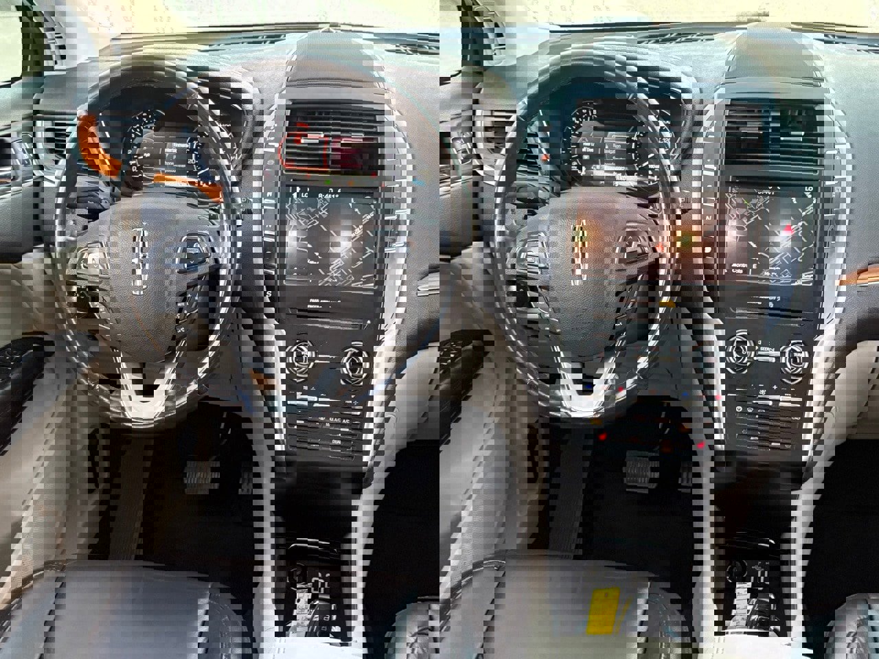 Used 2019 Lincoln MKC Select w/ Select Plus Package image 13