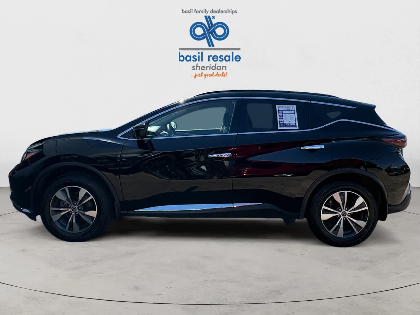 Used 2024 Nissan Murano SV AWD/4WD image 3