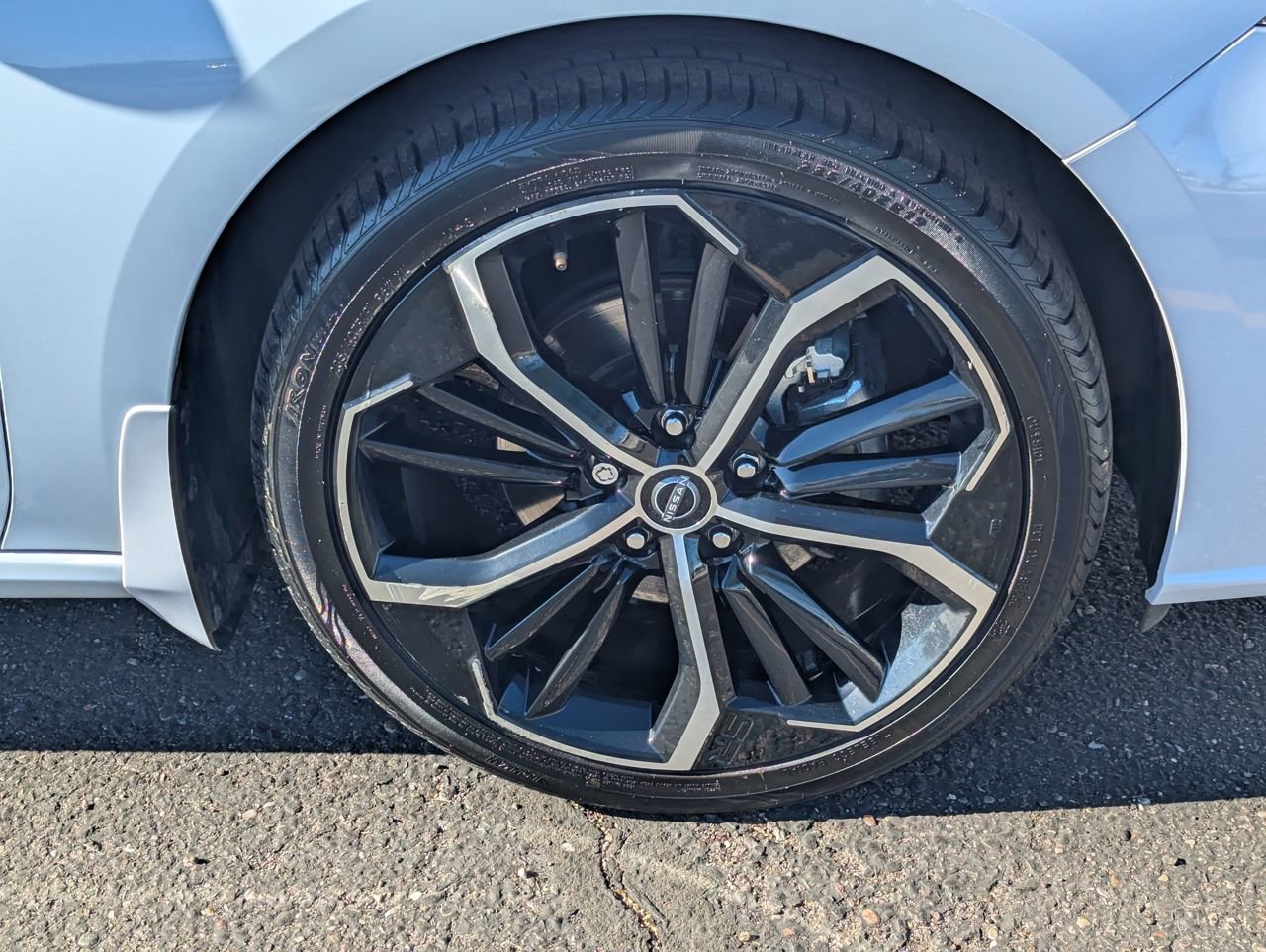 Certified 2023 Nissan Altima 2.5 SR w/ SR Premium Package image 10