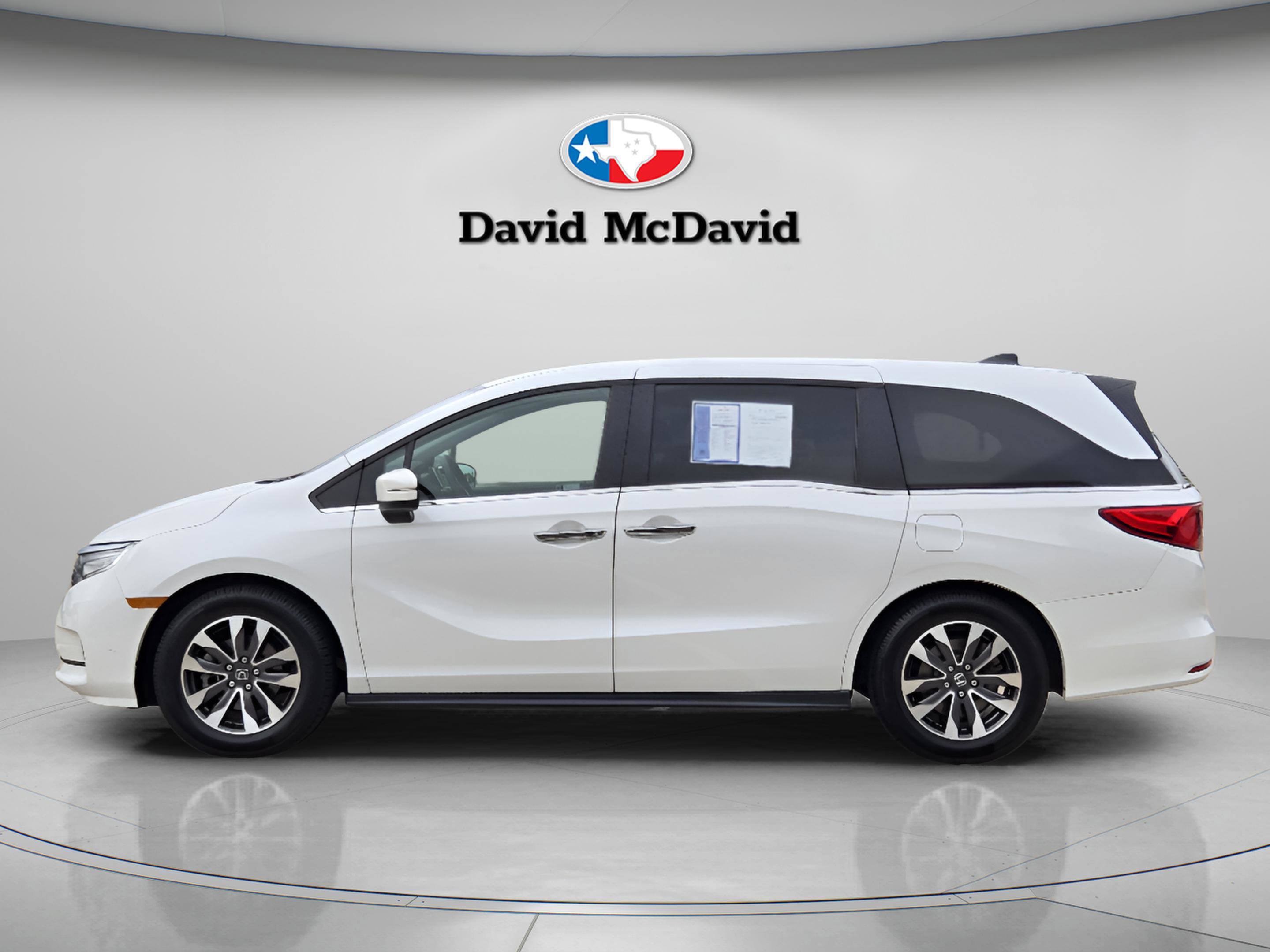 Certified 2023 Honda Odyssey EX-L image 2