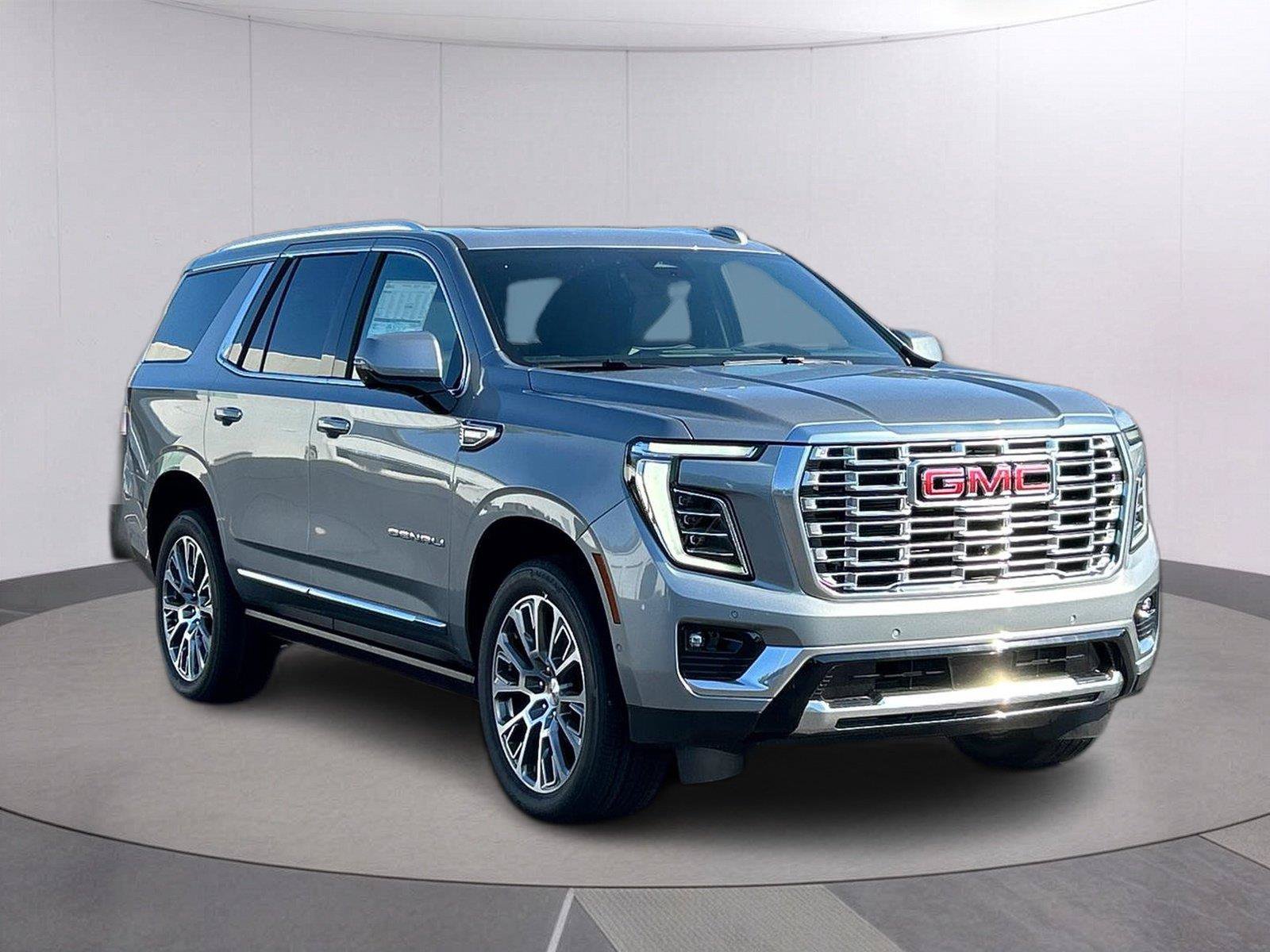 New 2026 GMC Yukon Denali w/ Denali Reserve Package AWD/4WD image 9