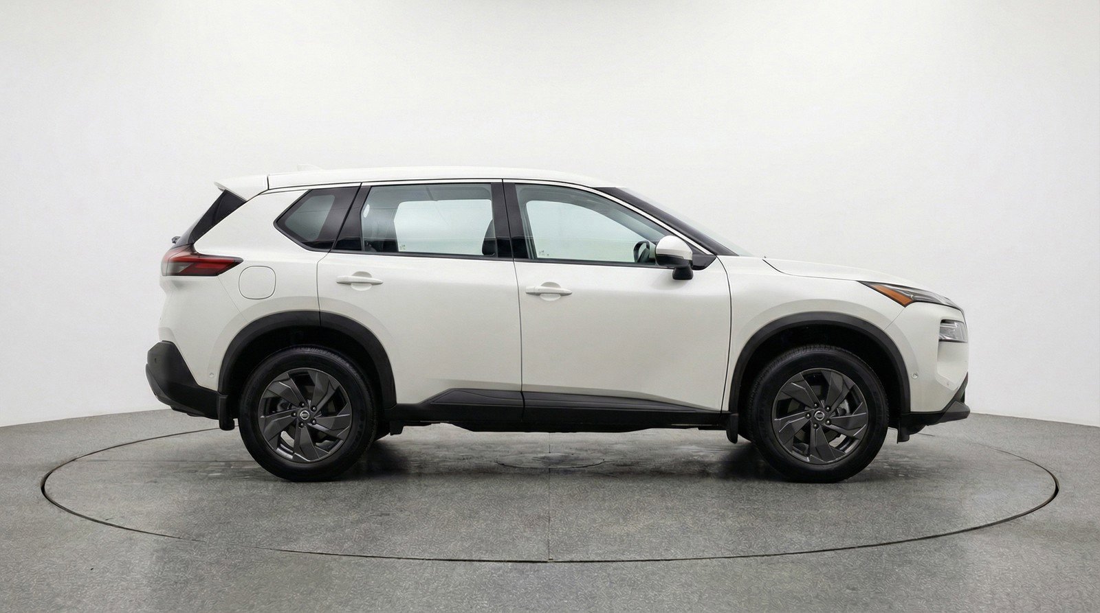 Used 2025 Nissan Rogue SV AWD/4WD image 11