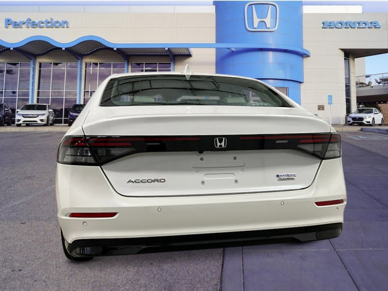 New 2025 Honda Accord Touring image 4