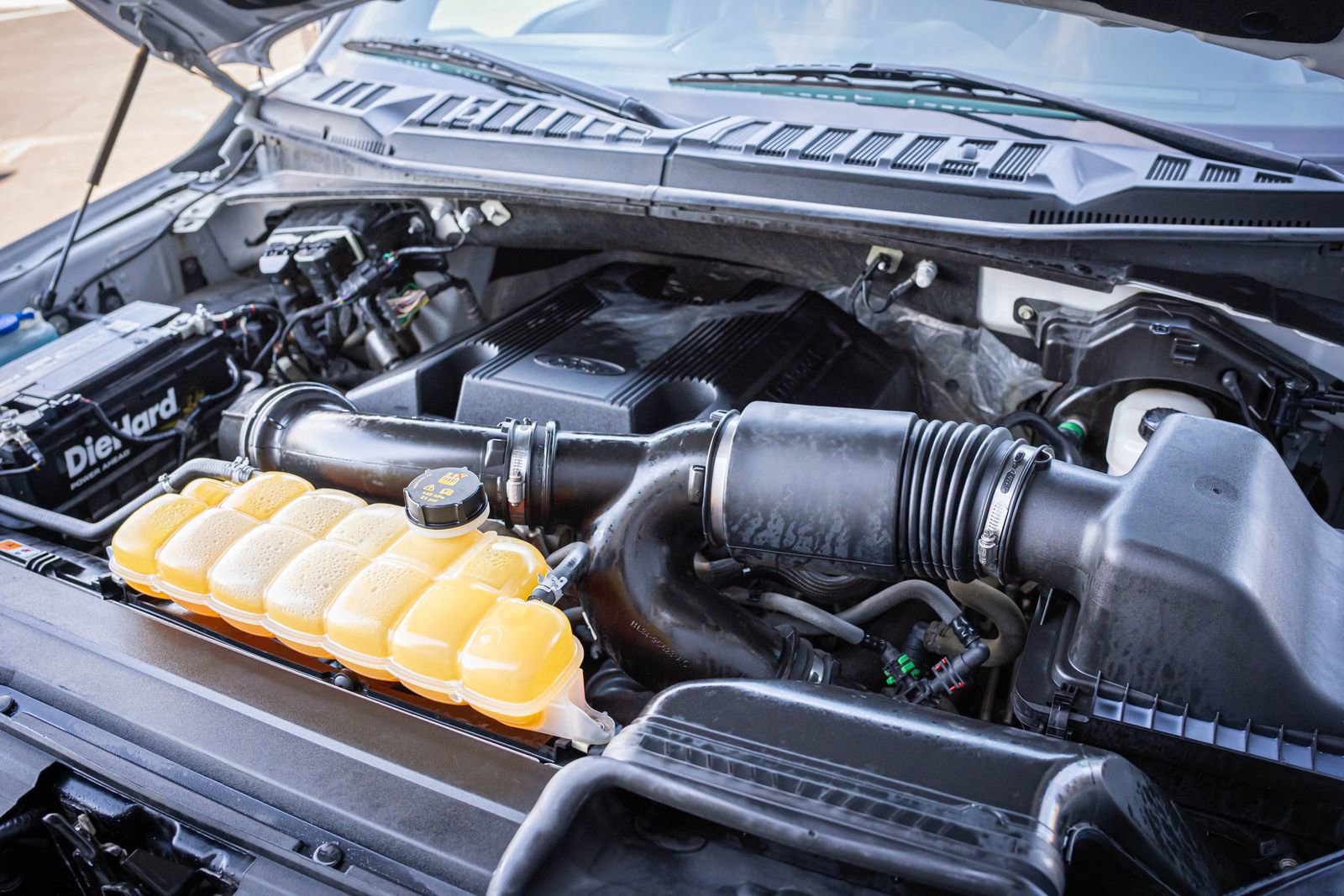 Used 2017 Ford F150 Platinum w/ Technology Package image 37