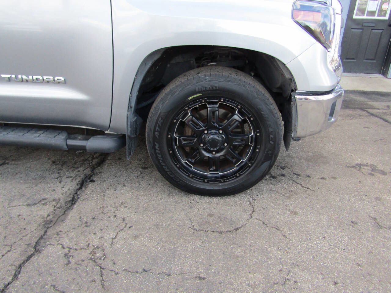 Used 2015 Toyota Tundra SR5 image 8