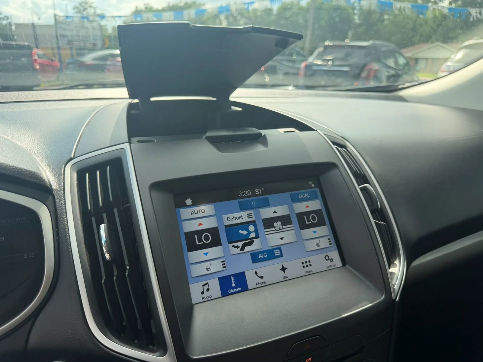Used 2017 Ford Edge SEL w/ Equipment Group 201A FWD image 21