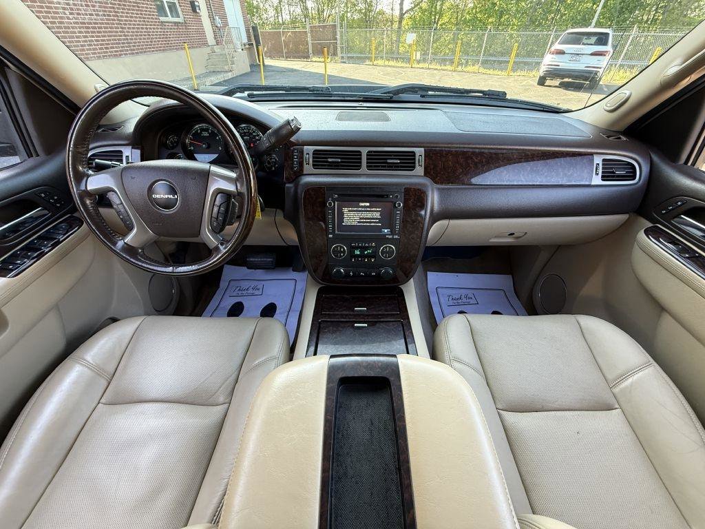 Used 2014 GMC Sierra 3500 Denali AWD/4WD image 26