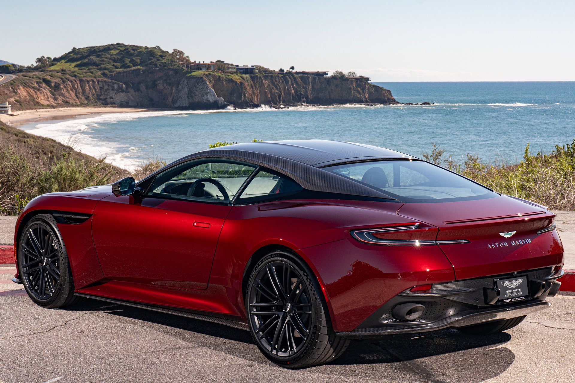 Used 2024 Aston Martin DB12 Coupe image 4