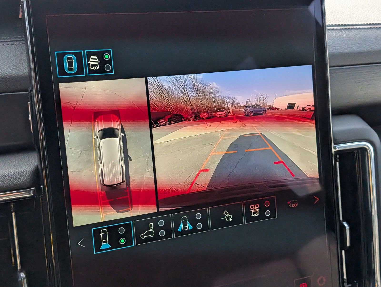 New 2026 GMC Yukon XL Denali w/ Denali Reserve Package image 13