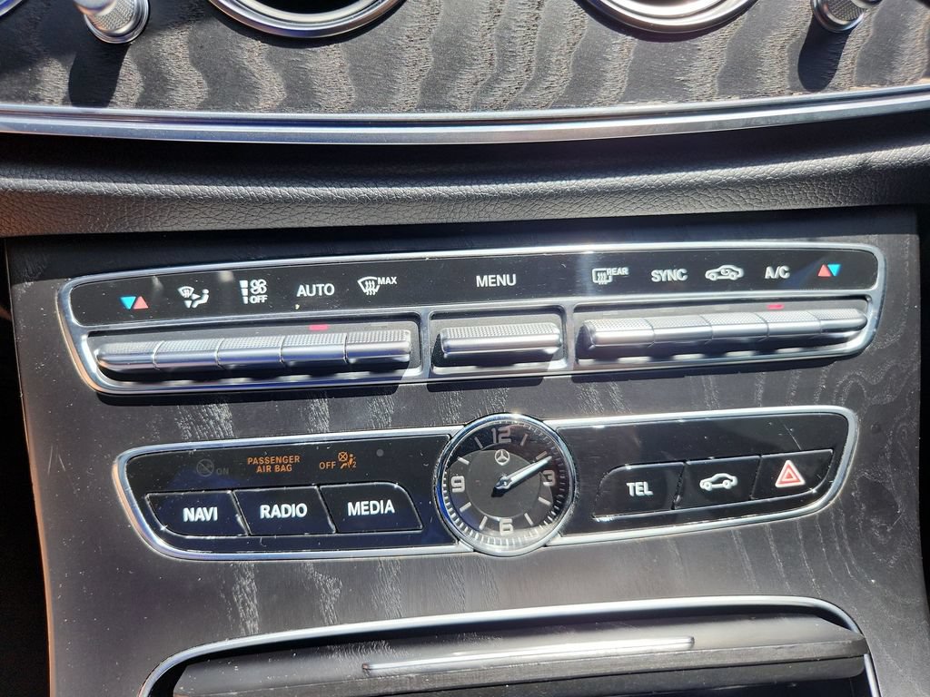 Used 2018 Mercedes-Benz E 300 image 23