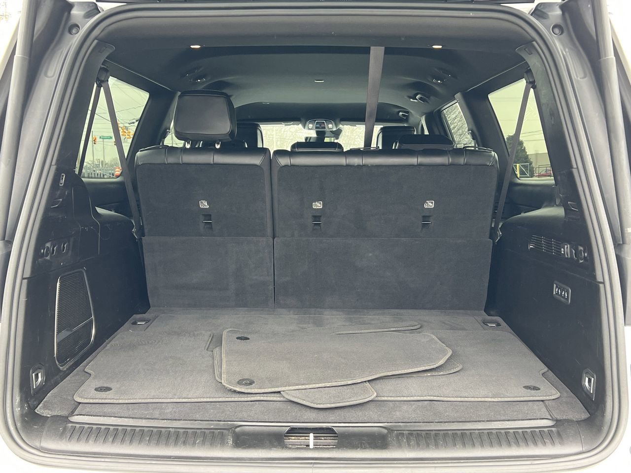 Used 2024 Jeep Wagoneer L Series II w/ Flexible Seating Group image 33