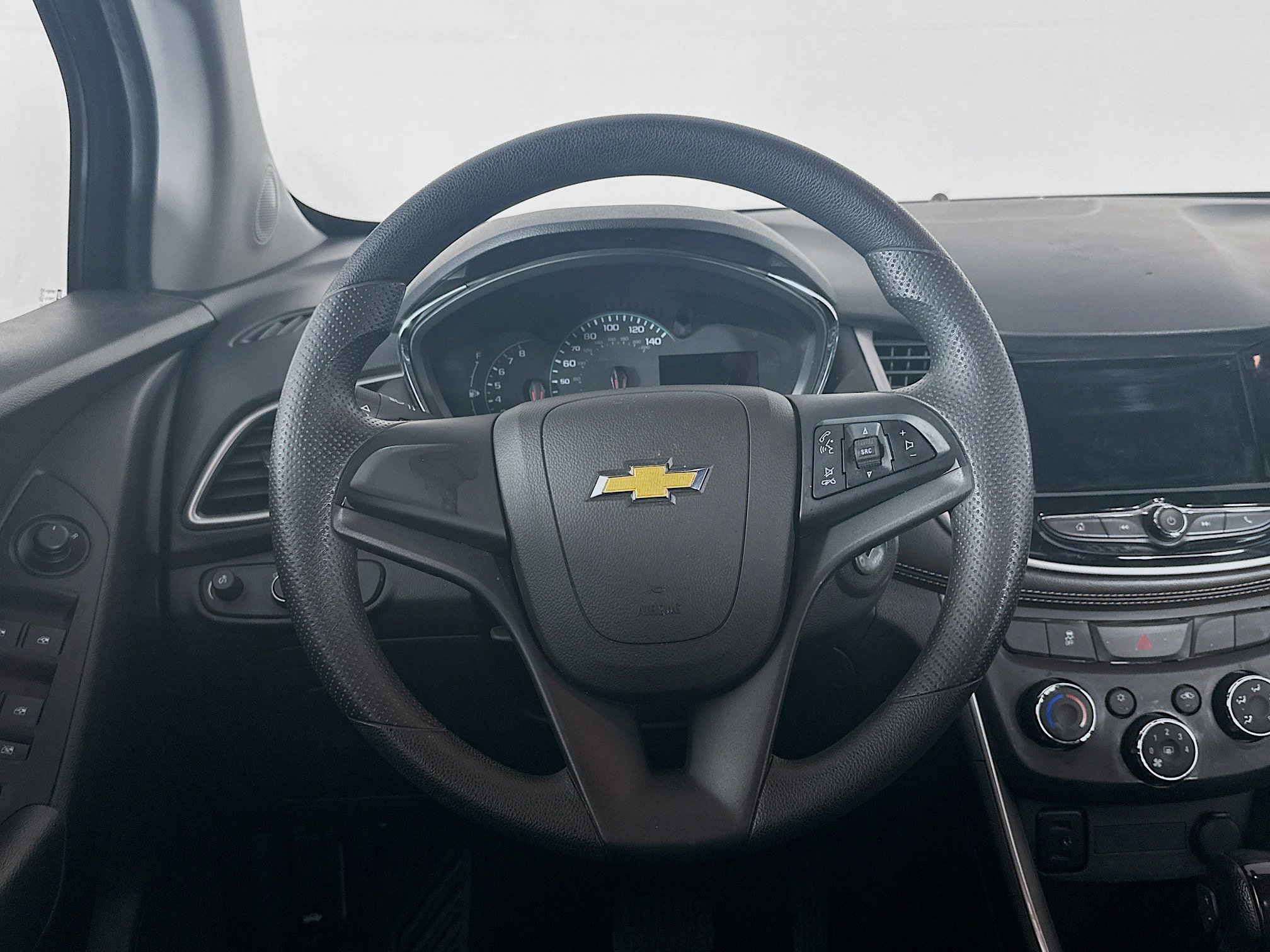 Used 2018 Chevrolet Trax LS image 17