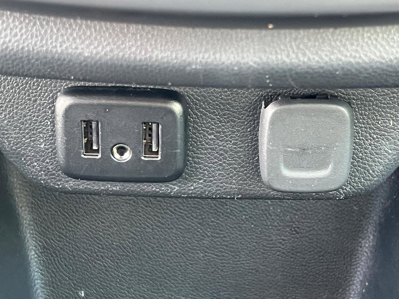 Used 2020 Chevrolet Traverse LT w/ LPO, Cargo Package image 29