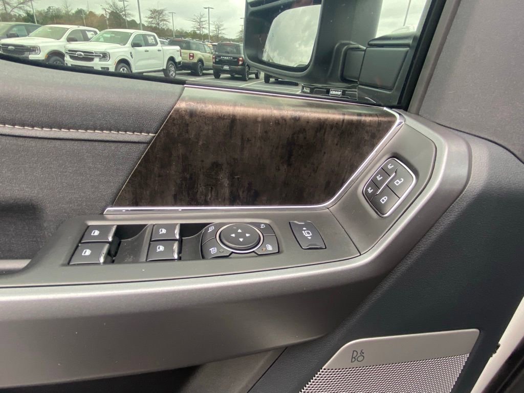 Certified 2025 Ford F250 Lariat w/ Lariat Ultimate Package image 11