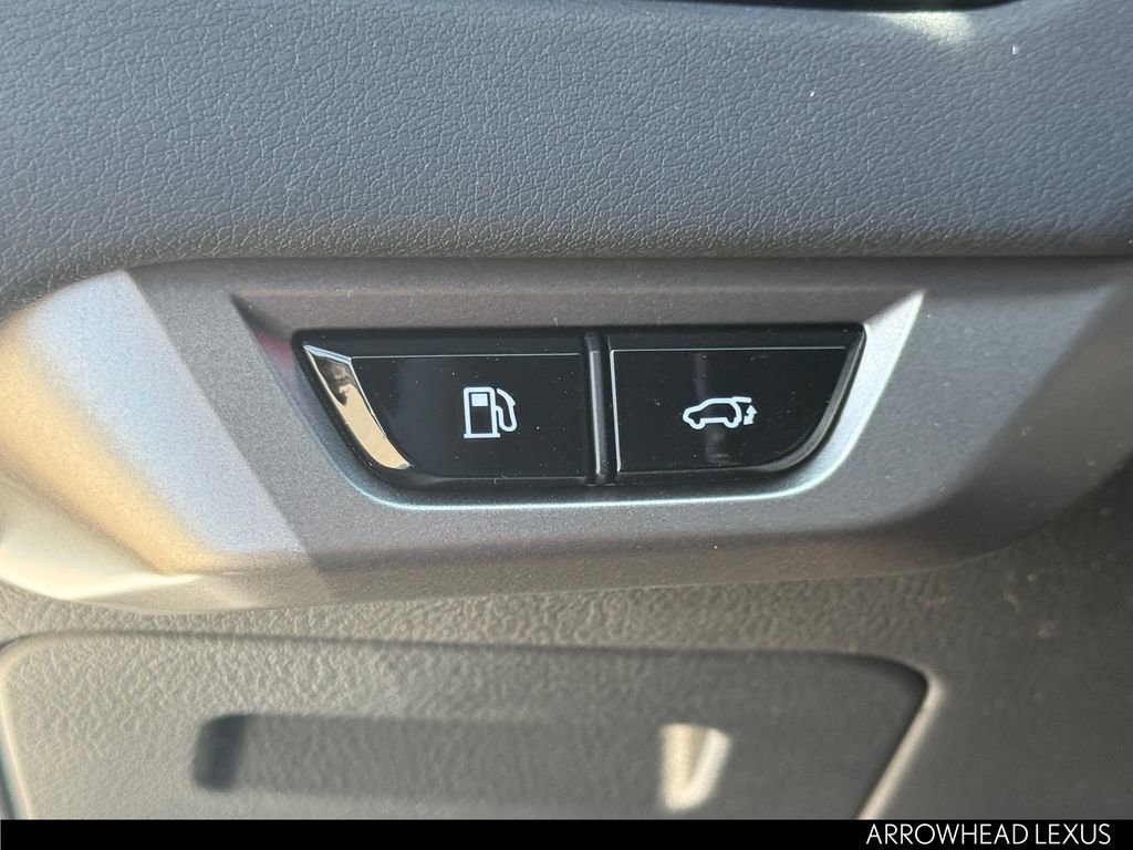 New 2026 Lexus RX 450h AWD image 23
