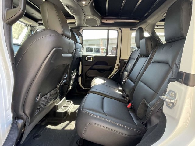 New 2027 Jeep Wrangler Unlimited Sahara AWD/4WD image 11