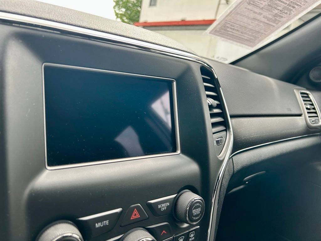 Used 2018 Jeep Grand Cherokee Limited AWD/4WD image 22