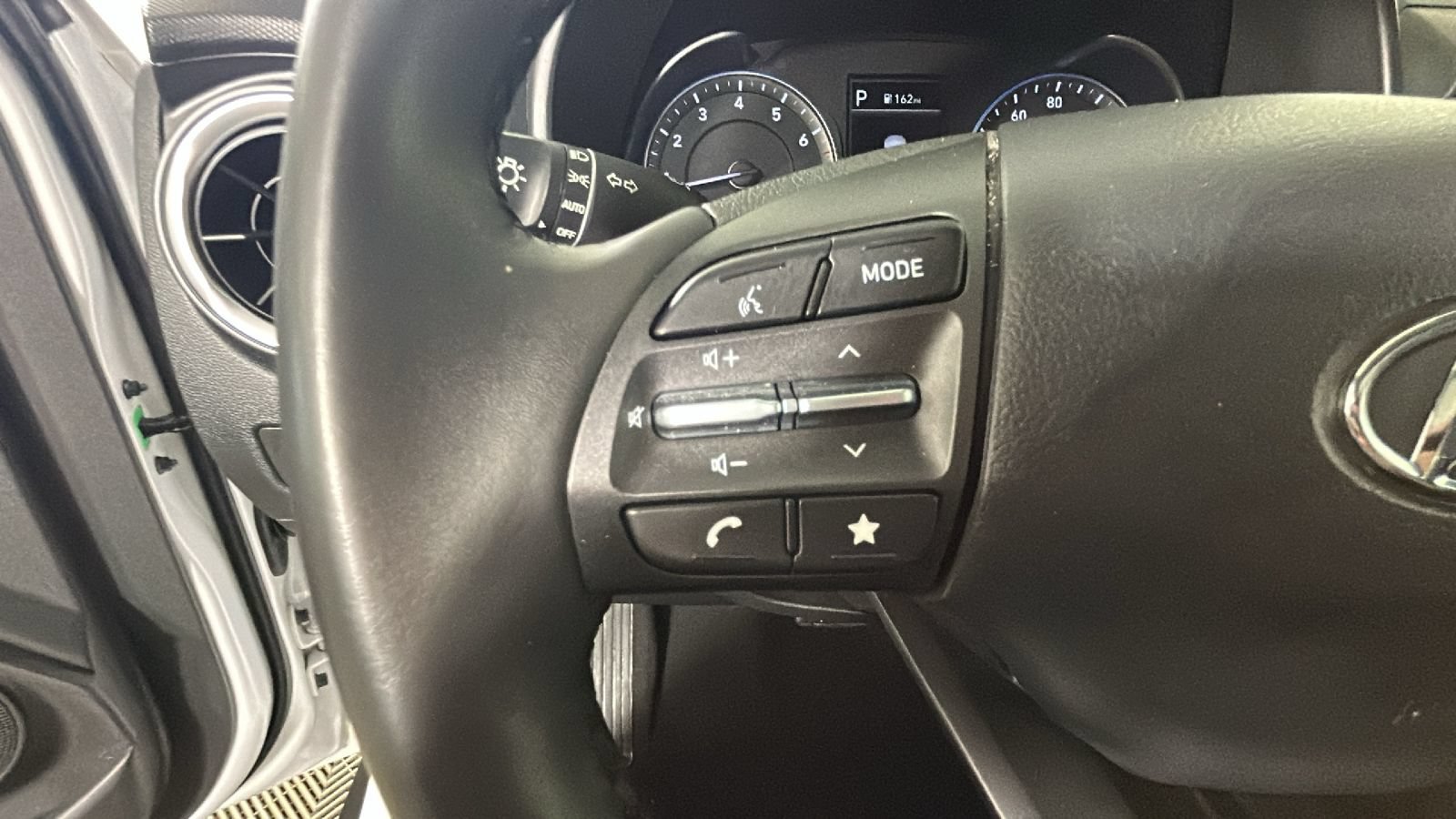 Certified 2023 Hyundai Kona SEL w/ Convenience Package AWD/4WD image 18