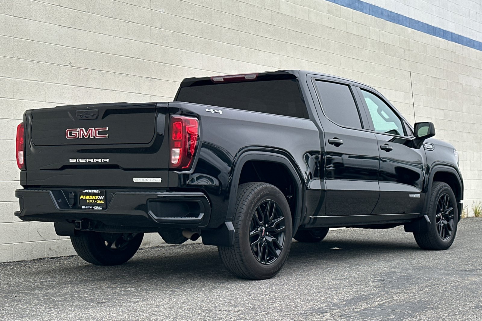 Certified 2023 GMC Sierra 1500 Elevation AWD/4WD image 4