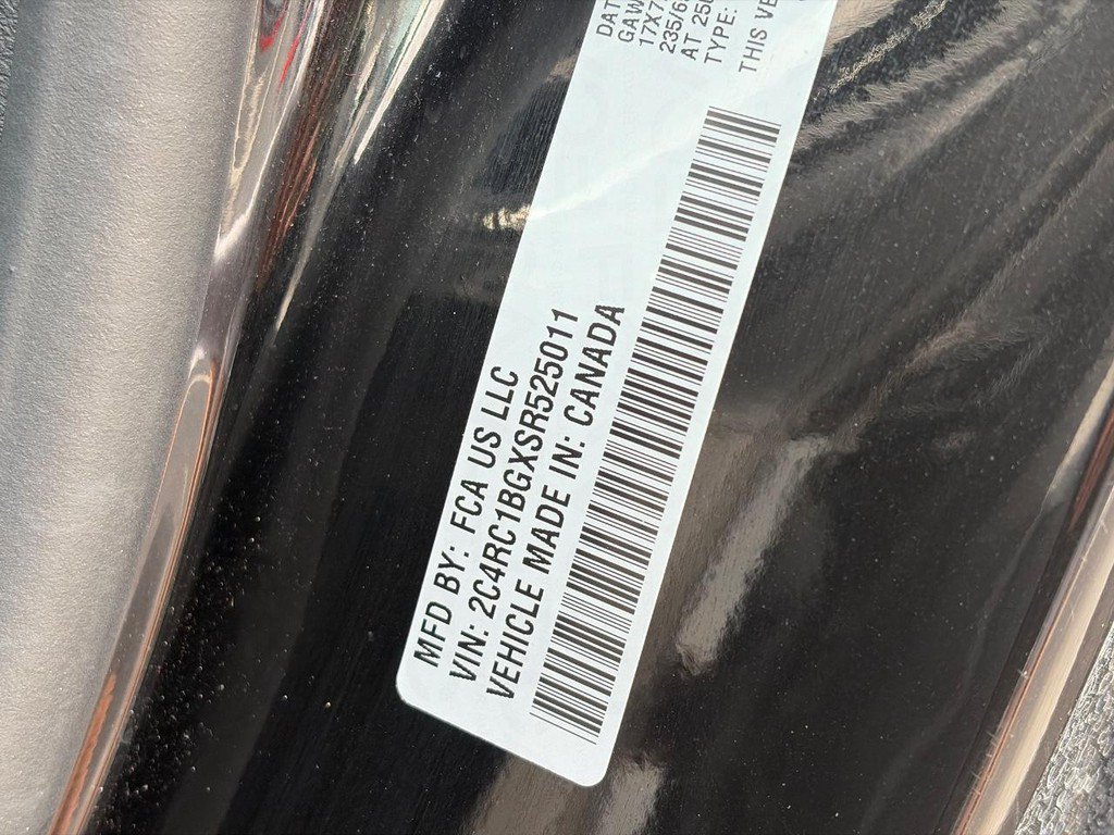 Used 2025 Chrysler Pacifica Select FWD image 25