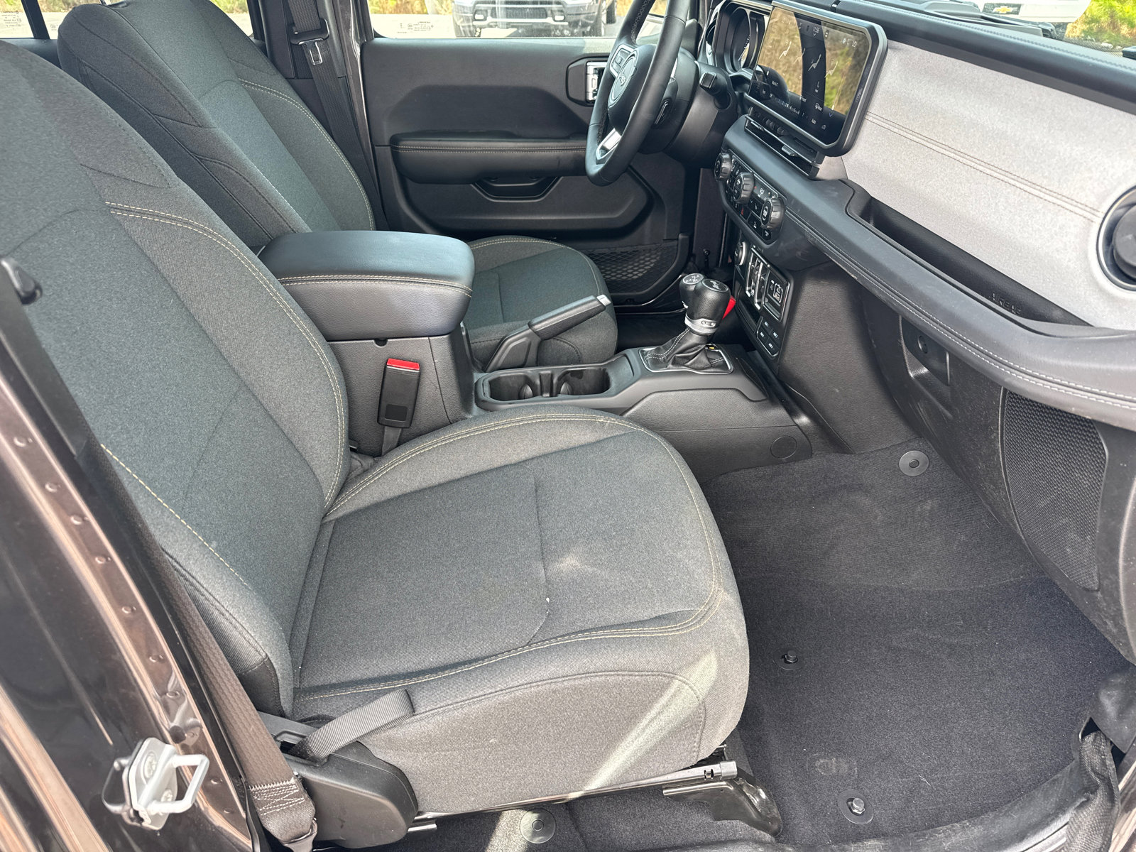 Used 2025 Jeep Wrangler Backcountry image 13