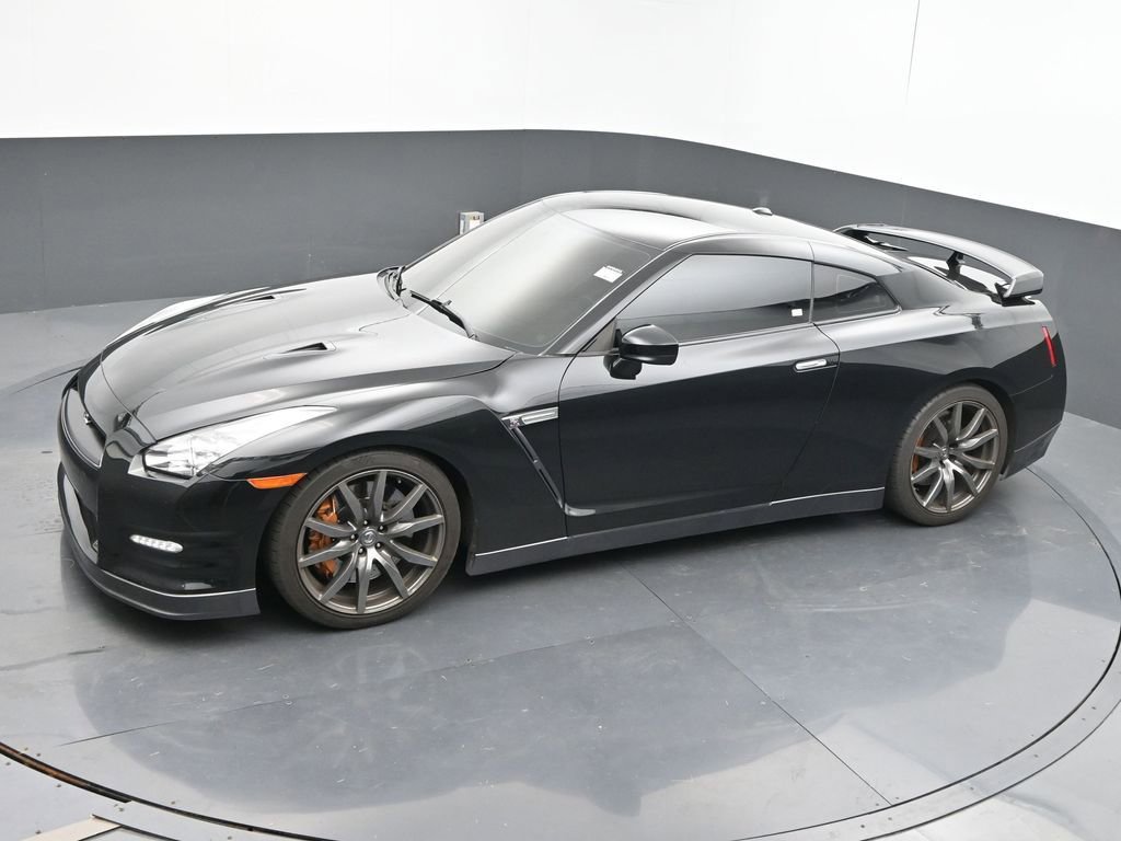 Used 2014 Nissan GT-R Premium image 33
