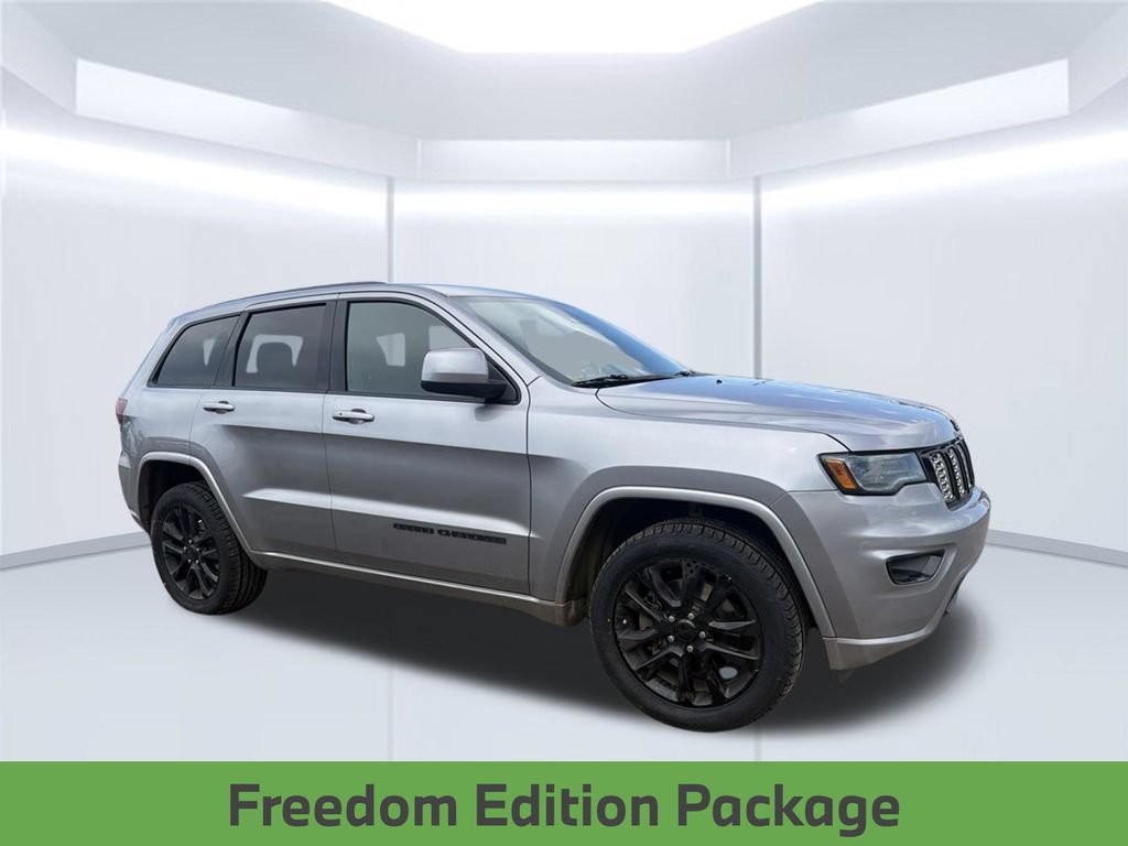 Used 2021 Jeep Grand Cherokee Laredo X AWD/4WD image 8