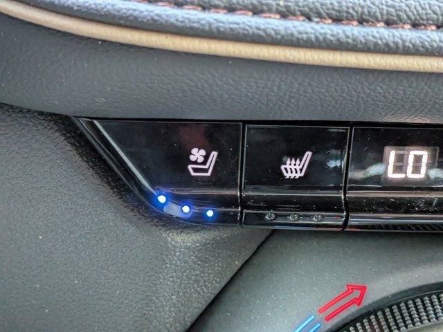 Used 2023 Chevrolet Blazer Premier w/ Driver Confidence II Package image 30