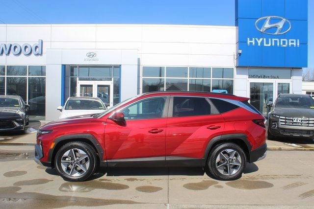 Used 2025 Hyundai Tucson SEL image 2