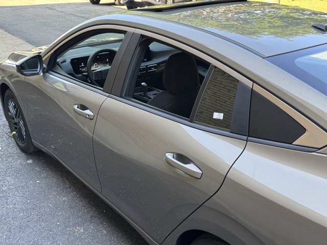 New 2026 Nissan Sentra SV w/ SV Convenience Package FWD image 21