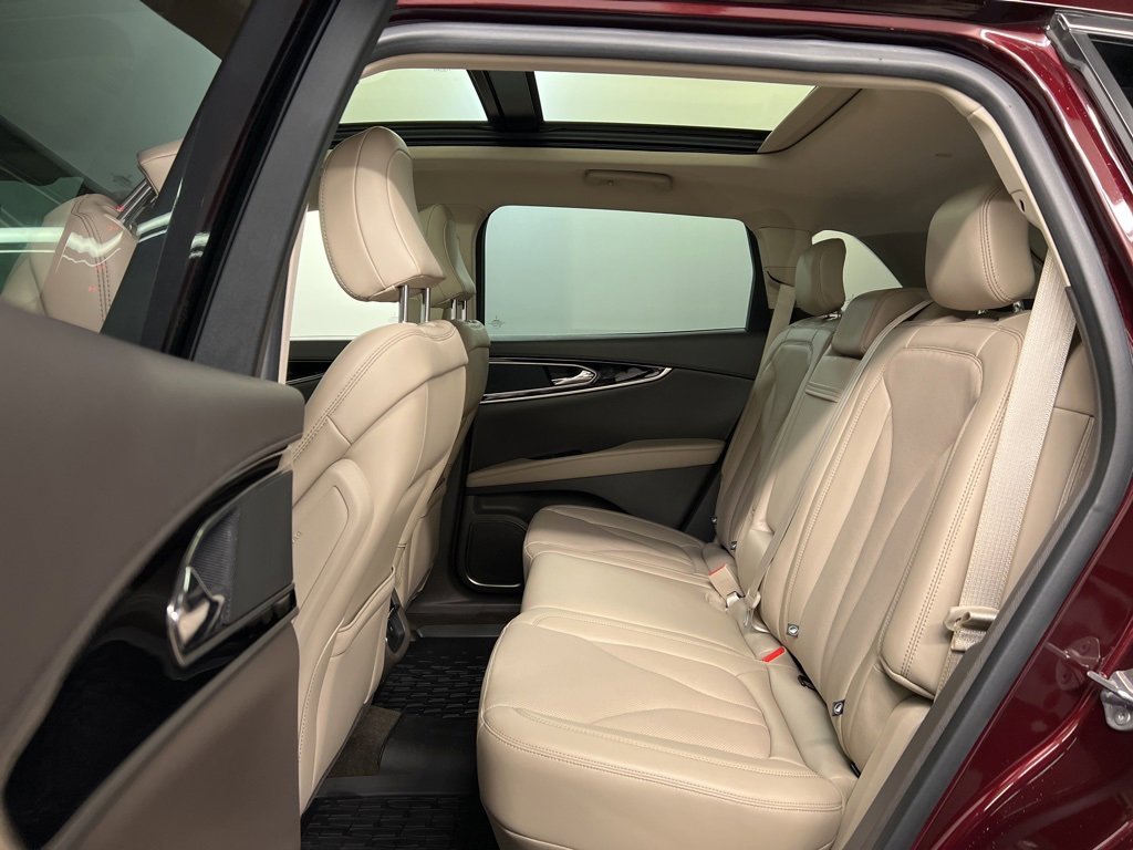 Certified 2023 Lincoln Nautilus Reserve image 27