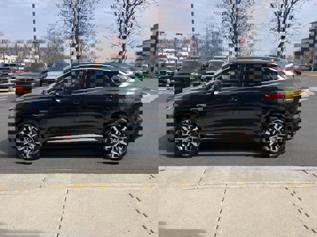 Used 2021 Jaguar F-PACE S image 4