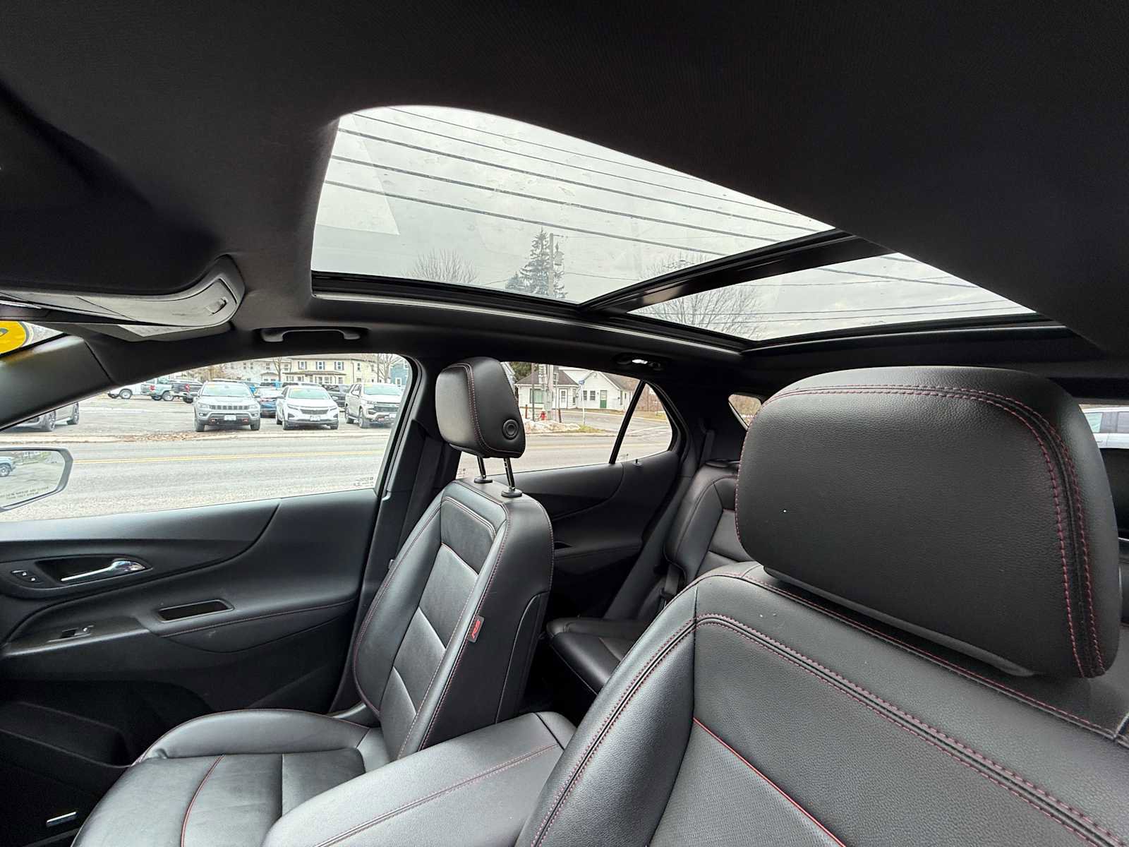 Used 2022 Chevrolet Equinox RS w/ RS Leather Package image 20