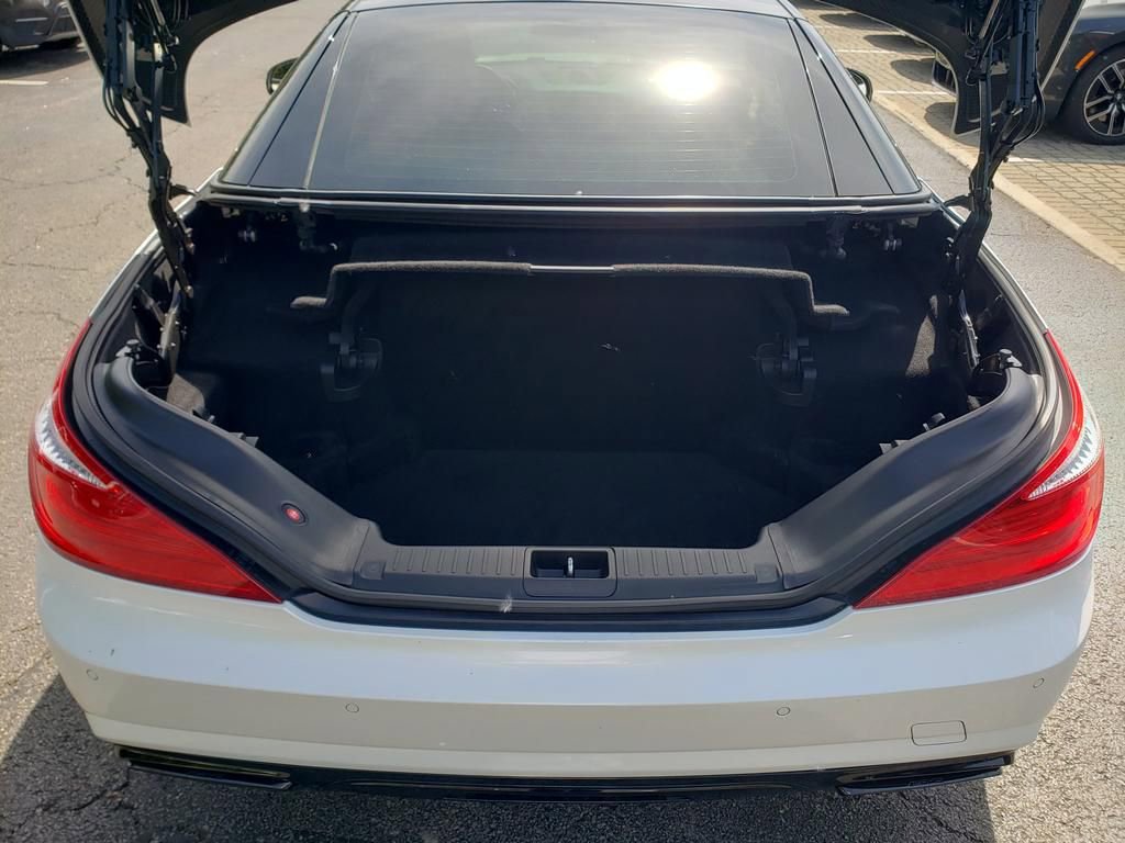 Used 2016 Mercedes-Benz SL 63 AMG image 11